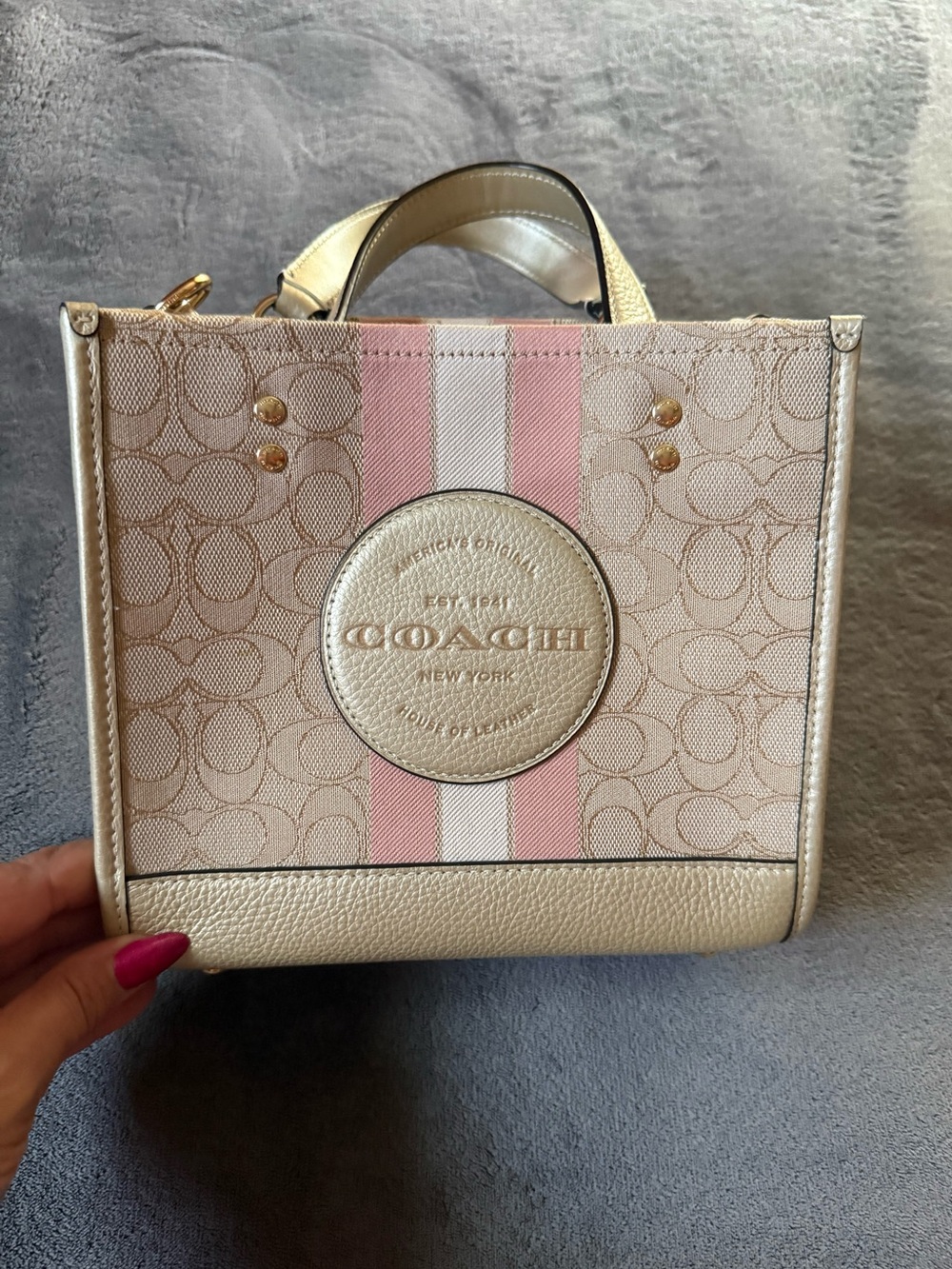 NWT COACH Mini Dempsey Tote 22 Signature Jacquard. Soft Gold/Khaki/Pink/Goldtone